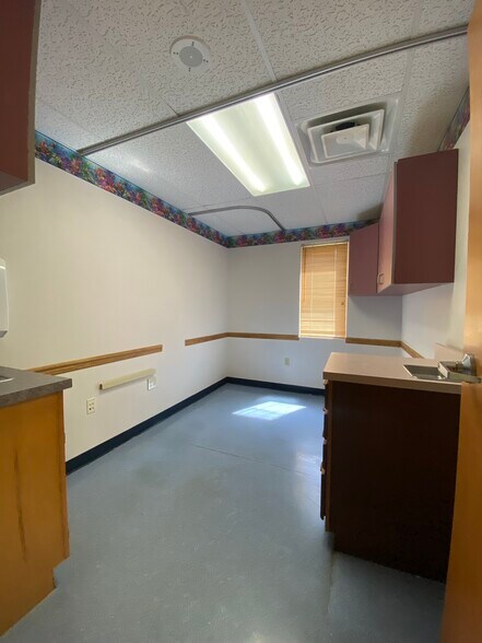 More Photos Of 281 N 12th St, Lehighton Office For Lease