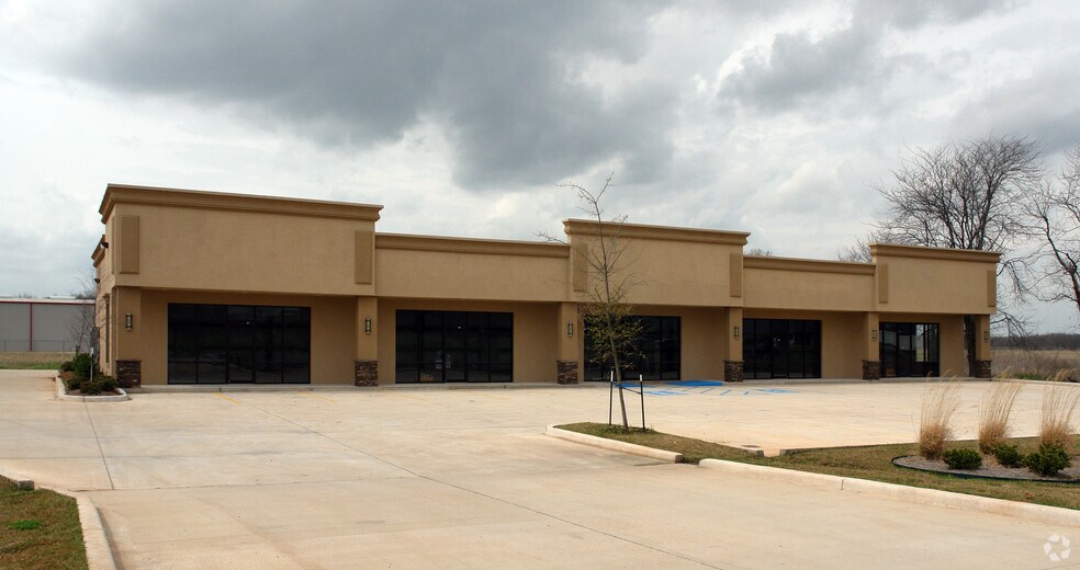 More Photos Of 1745 Swan Lake Rd, Bossier City Freestanding For Lease