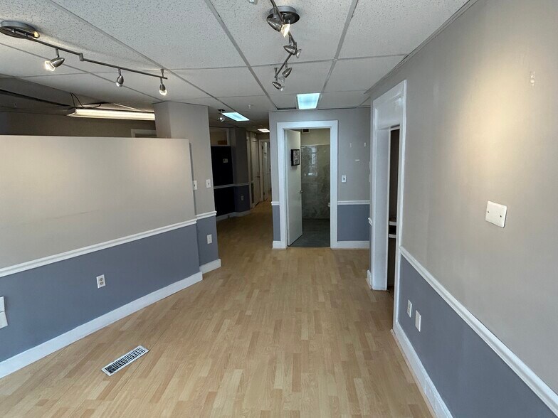More Photos Of 120 College Ave, Somerville Medical For Lease