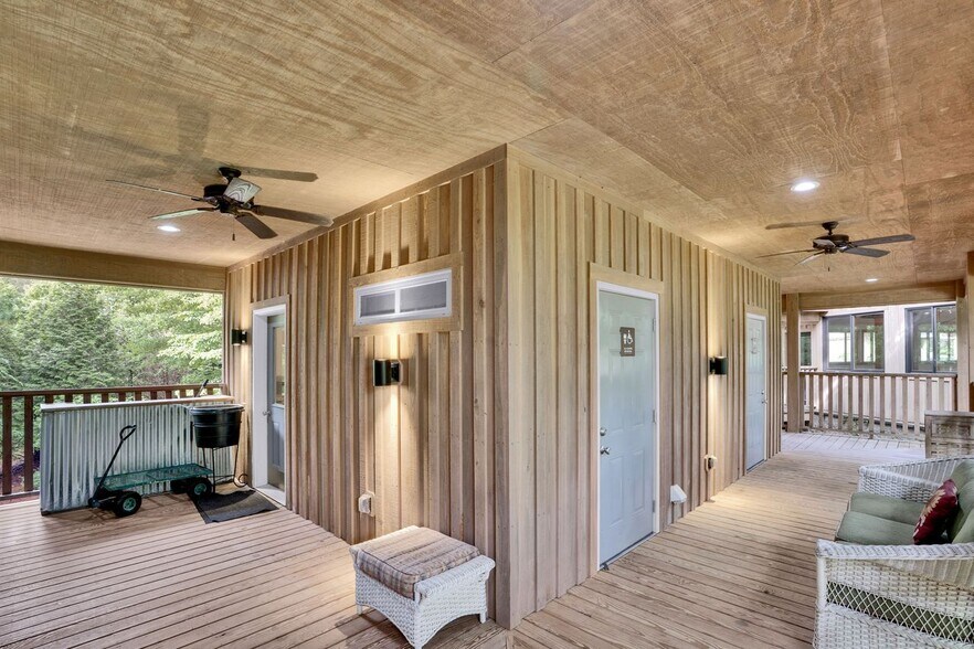 More Photos Of 1530 Buck Hill Rd, Ridgeway Industrial For Sale