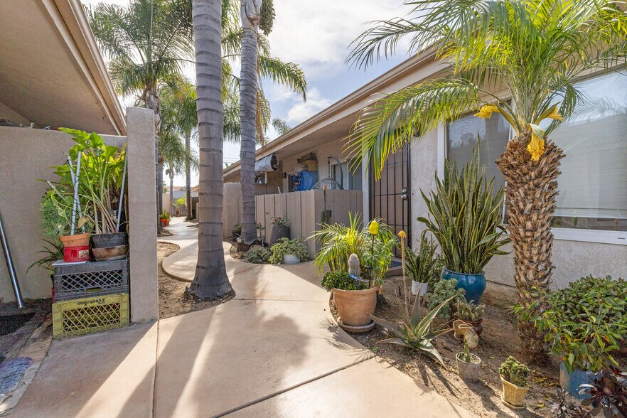 More Photos Of 739-747 Florida Street, Imperial Beach Apartments For Sale