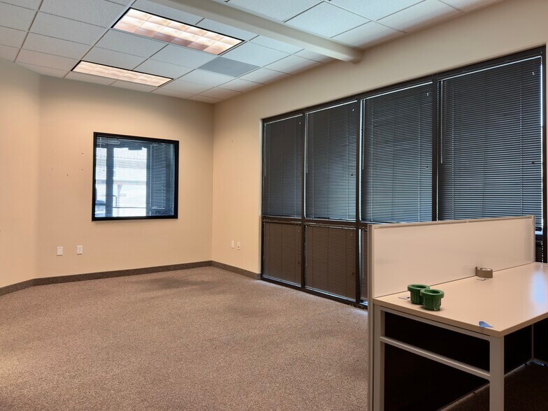 More Photos Of 5580 S Fort Apache Rd, Las Vegas Office For Lease