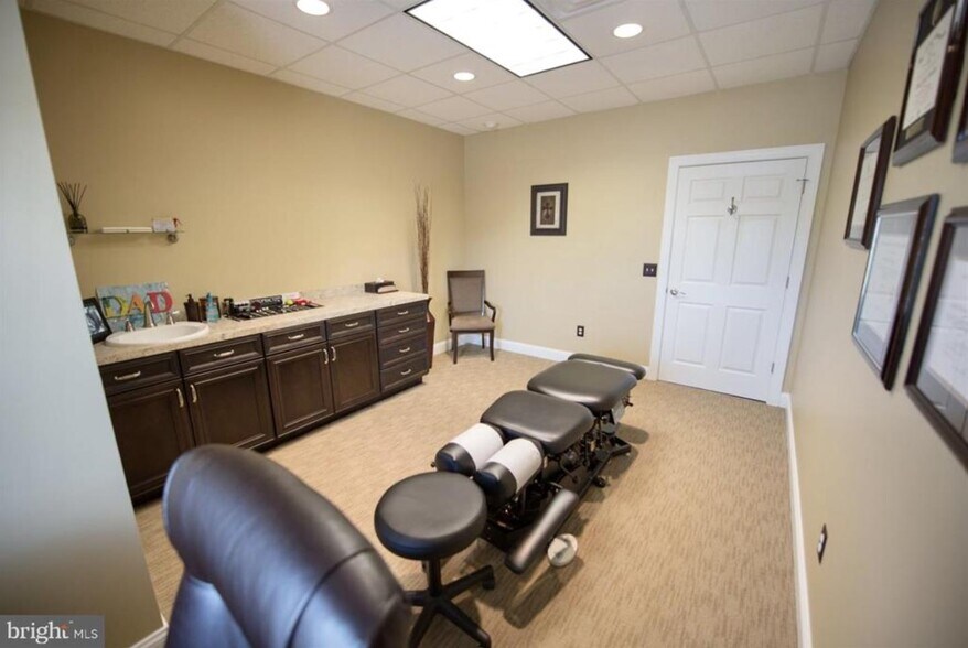 More Photos Of 1324 Belmont Ave, Salisbury Medical For Sale