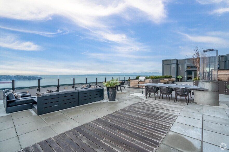 More Photos Of 2315 4th Ave, Seattle Multifamily For Sale