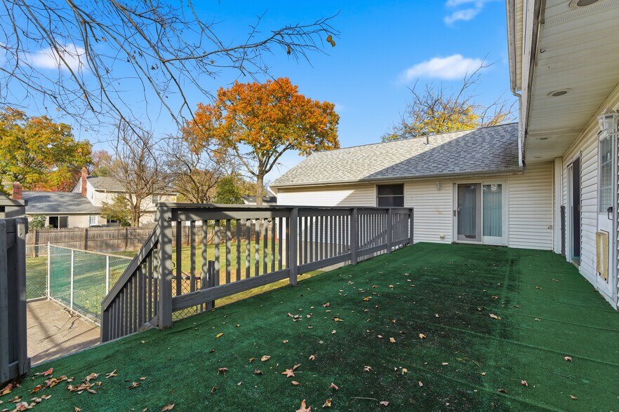 More Photos Of 1818 Oak Tree Rd, Edison Medical For Lease