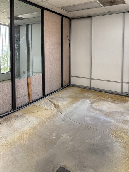 More Photos Of 34040 Date Palm Dr, Cathedral City Storefront Retail Office For Lease