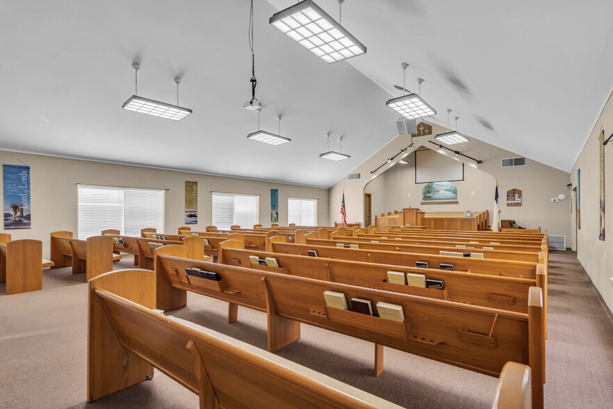 More Photos Of 727 4th St, Healdton Religious Facility For Sale