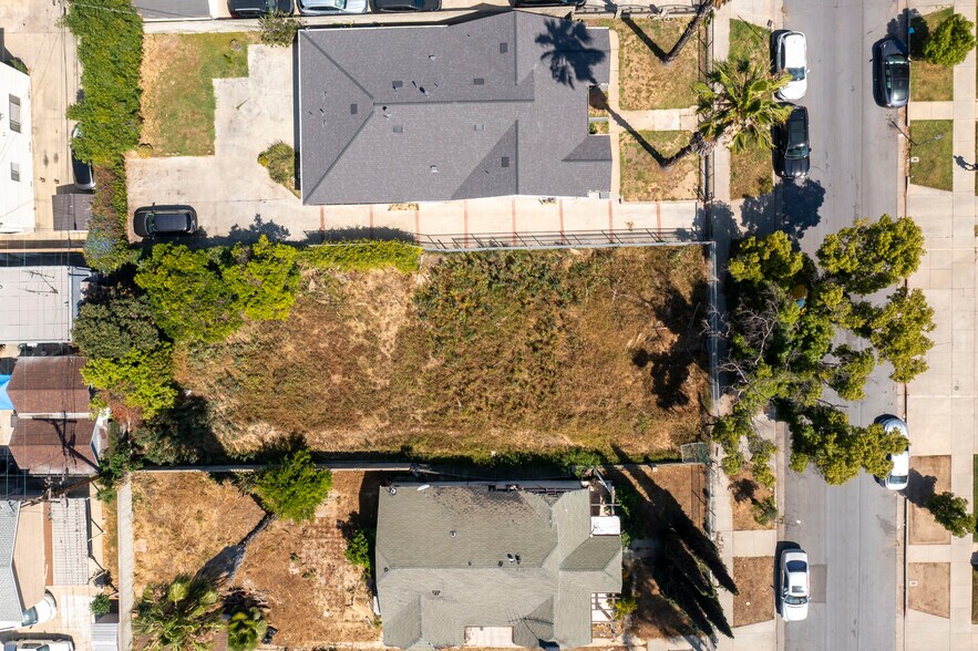 More Photos Of 1165 N Berendo St, Los Angeles Land For Sale