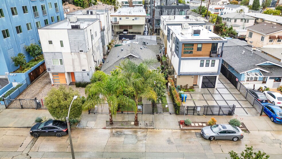 More Photos Of 644 N Serrano Ave, Los Angeles Apartments For Sale