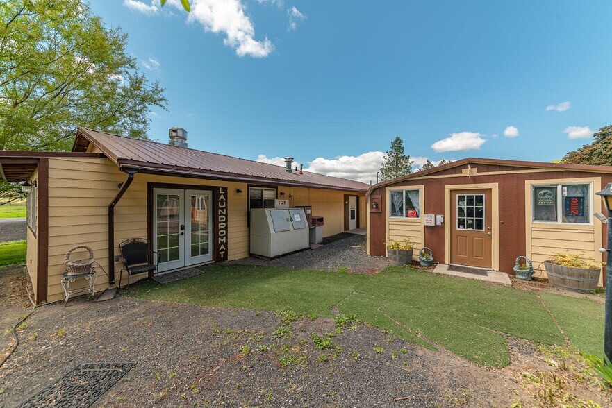 More Photos Of 14 Portland St NW, Wilbur Trailer Camper Park For Sale