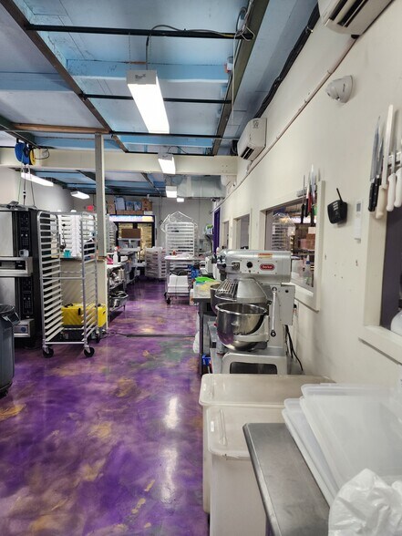 More Photos Of 3109 Los Arboles Ave NE, Albuquerque Warehouse For Sale