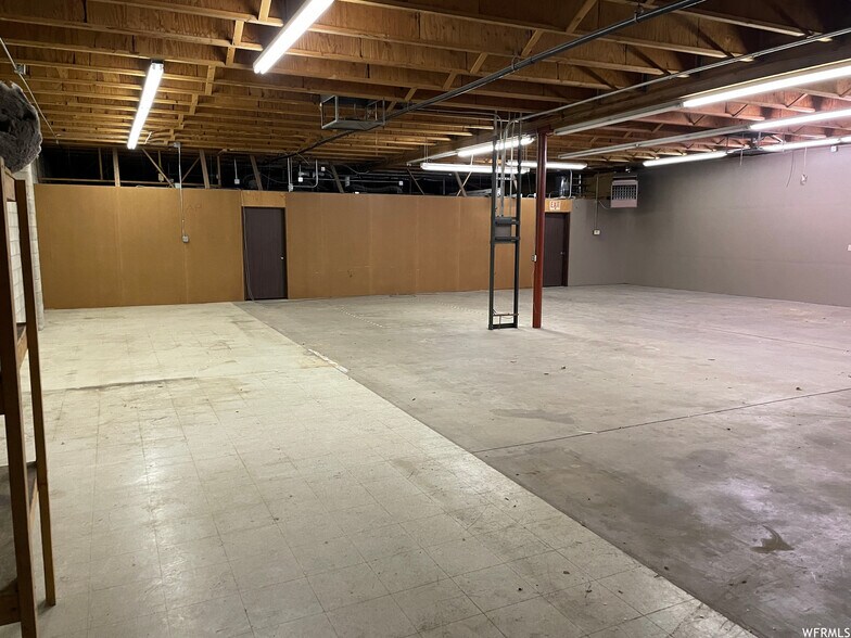 More Photos Of 2970 S West Temple, Salt Lake City Flex For Sale
