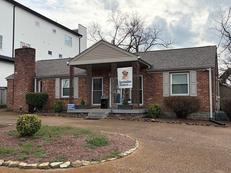 More Photos Of 2705 Greystone Rd, Nashville Office For Lease