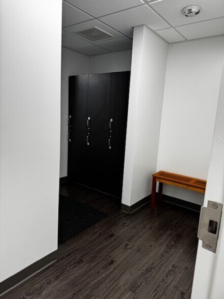 More Photos Of 312 MacCorkle Ave SE, Charleston Office For Lease