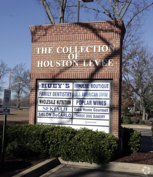 More Photos Of 2130 W Poplar, Collierville General Retail For Lease