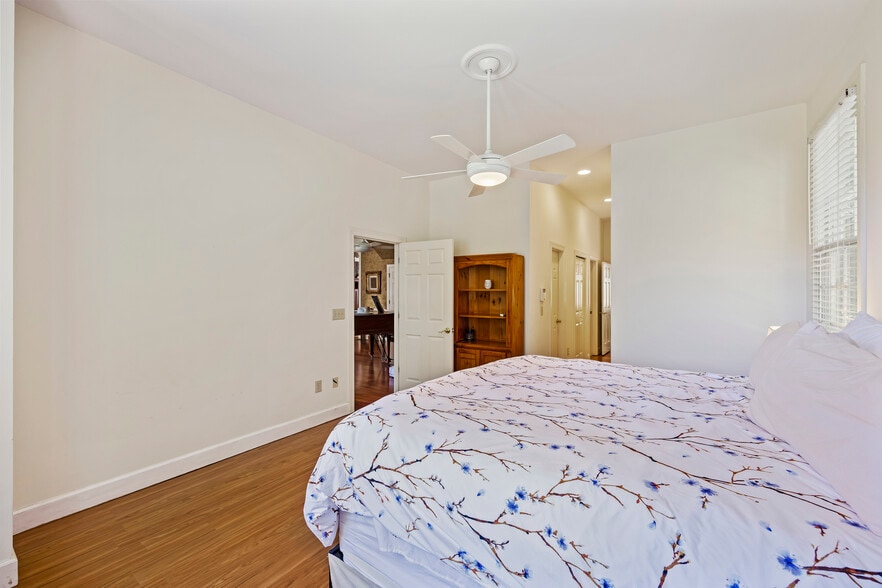 More Photos Of 3168 Stanyarne Dr, Charleston Multifamily For Sale
