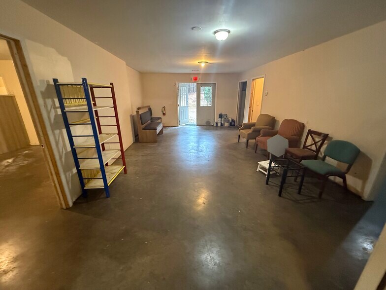 More Photos Of 320 Mill Creek Dr, Hull Religious Facility For Lease