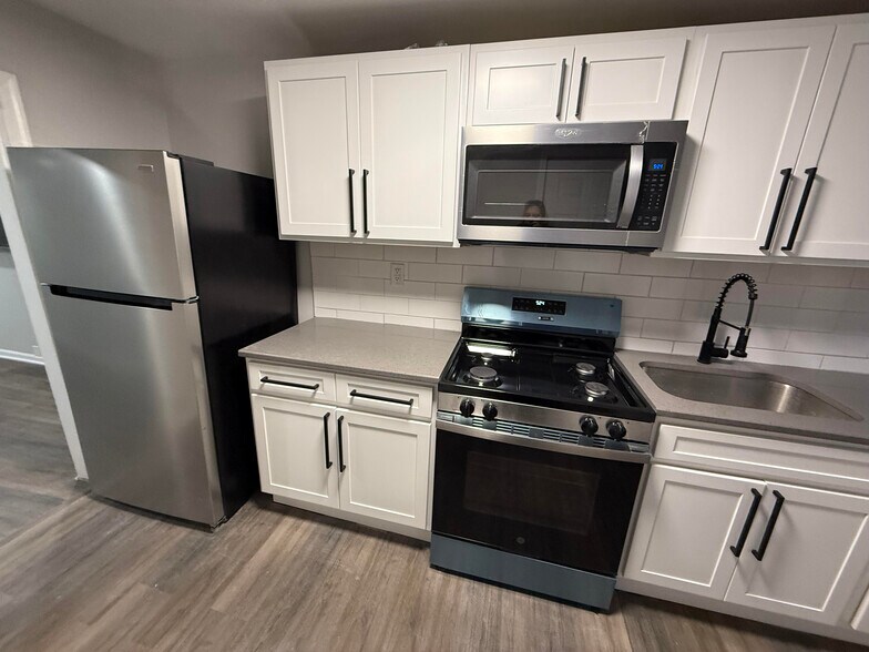 More Photos Of 212 Warren St, Beverly Apartments For Sale