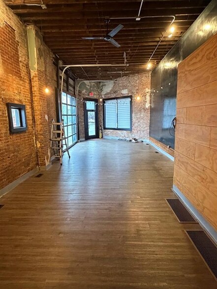 More Photos Of 1000 Tinsman Ave, Trenton Freestanding For Sale