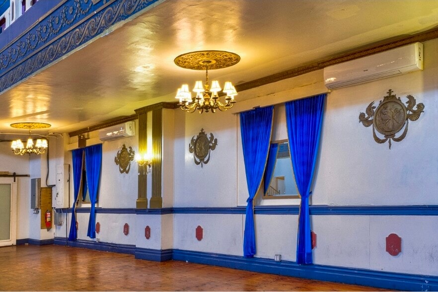 More Photos Of 5670 58th St, Maspeth Specialty For Sale