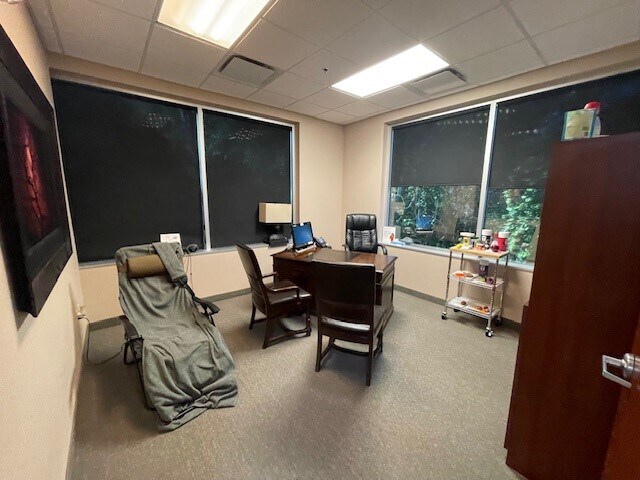 More Photos Of 7560 Red Bug Lake Rd, Oviedo Medical For Lease