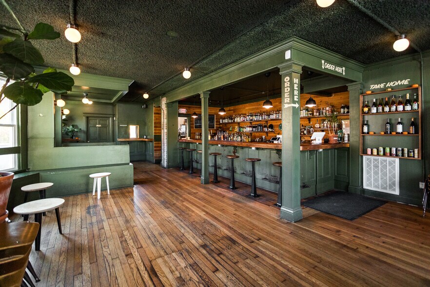 More Photos Of 8116 Kercheval St, Detroit Apartments For Sale