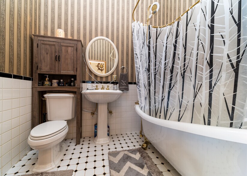 More Photos Of 796 W Evan Hewes, El Centro Restaurant For Sale