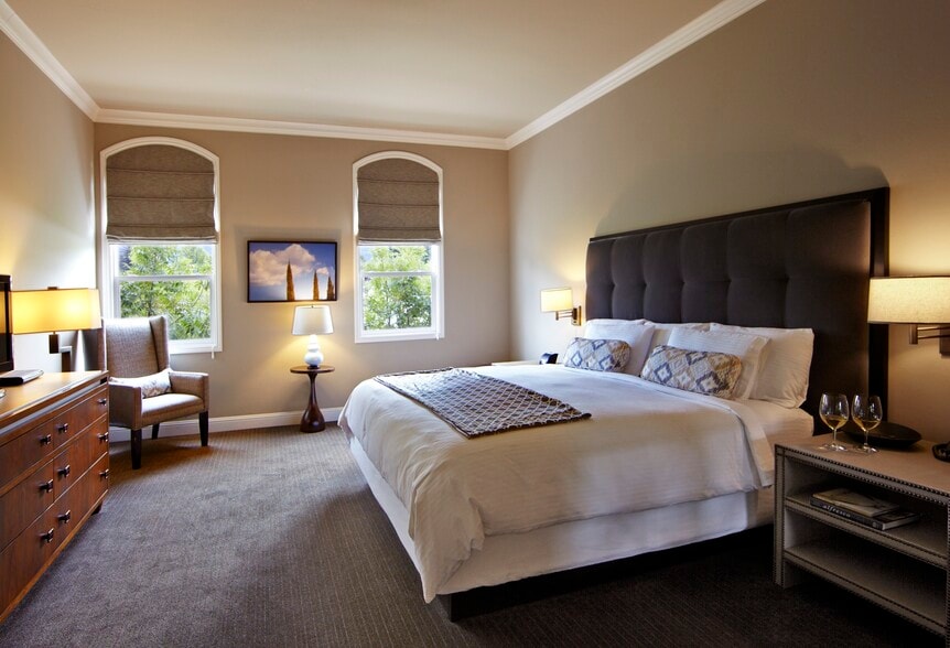 More Photos Of 1420-1428 Main St, Saint Helena Hotel For Sale