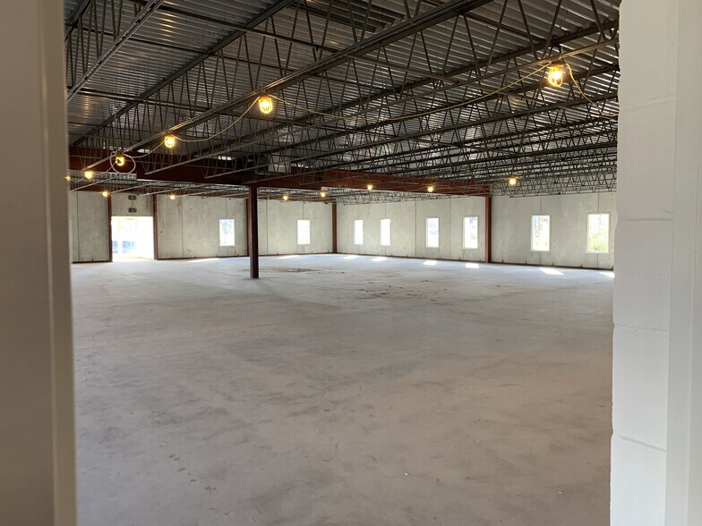 More Photos Of 2104 International Ln, Madison Light Distribution For Lease