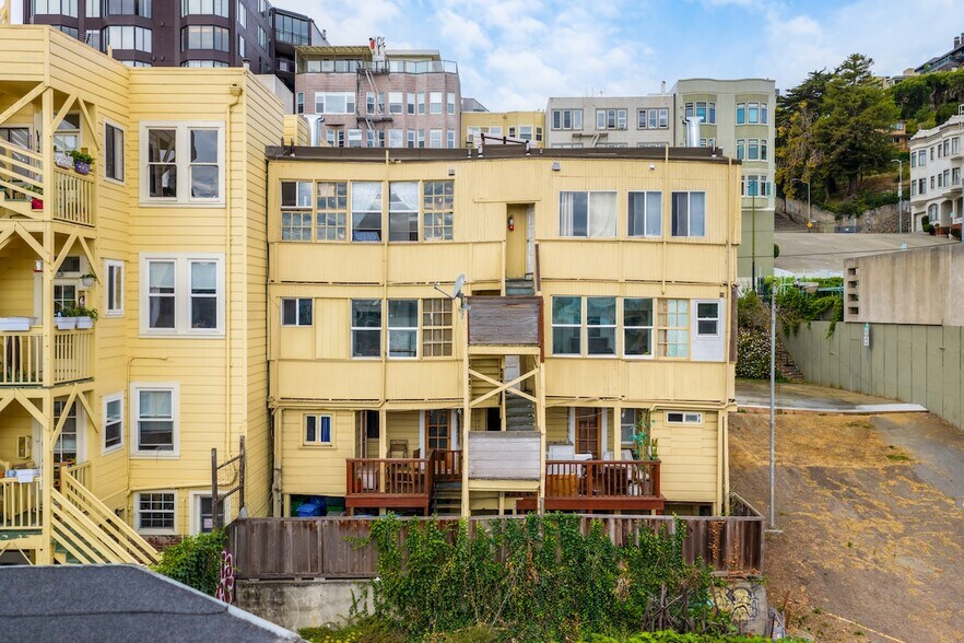 More Photos Of 54-60 Salmon St, San Francisco Apartments For Sale