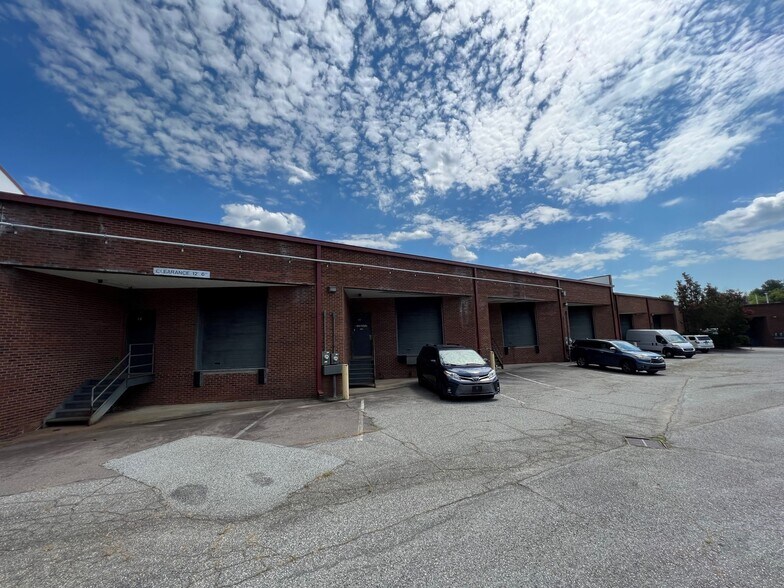 More Photos Of 18-22 Oak Branch Dr, Greensboro Light Distribution For Lease