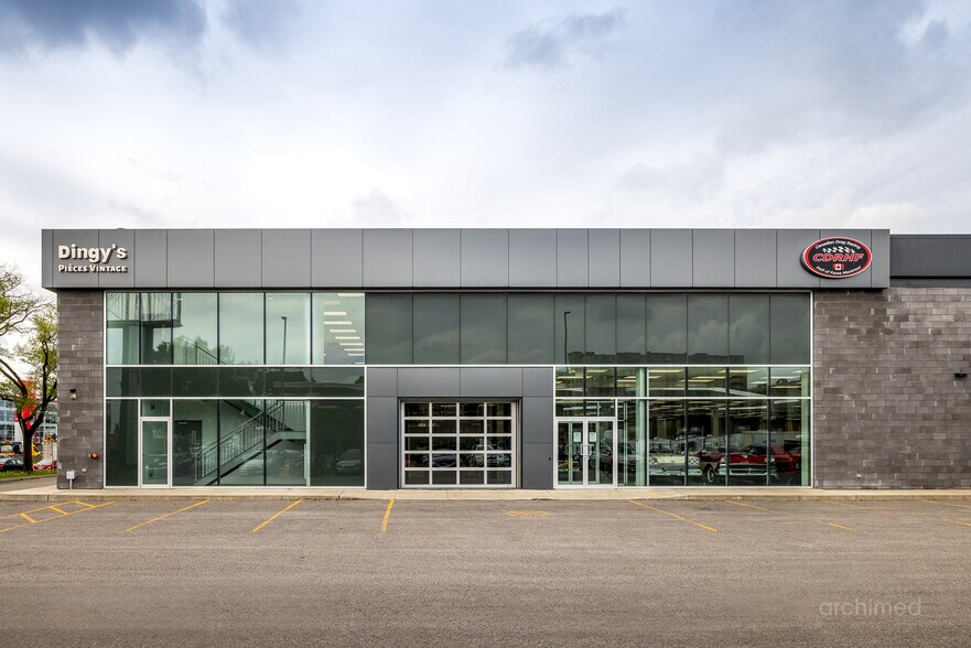 More Photos Of 4475-4477 Boul. Métropolitain E., Saint-leonard General Retail For Sale