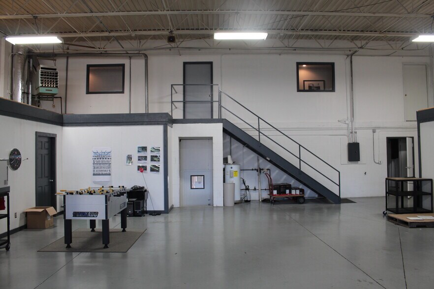 More Photos Of 57 Willow St, Nashville Warehouse For Lease