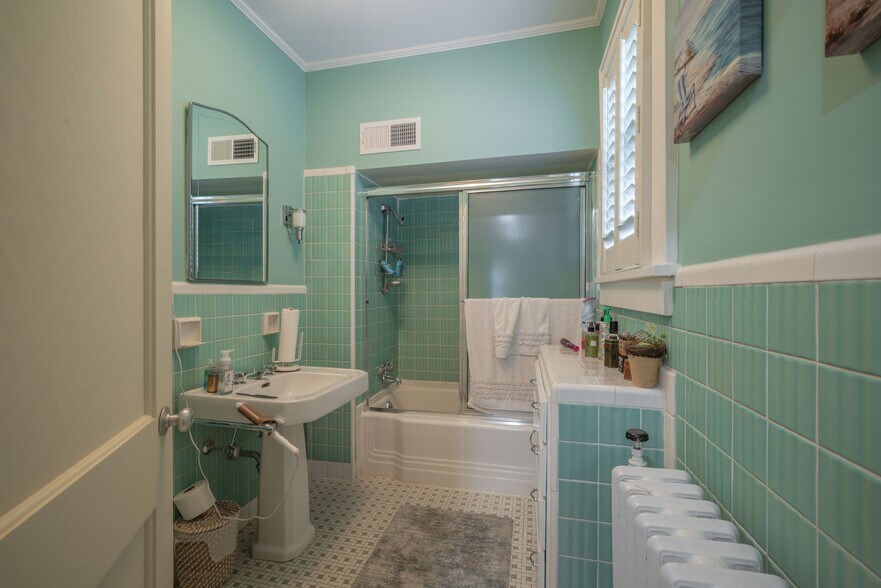 More Photos Of 410 S Pearl Ave, Joplin Office Residential For Sale