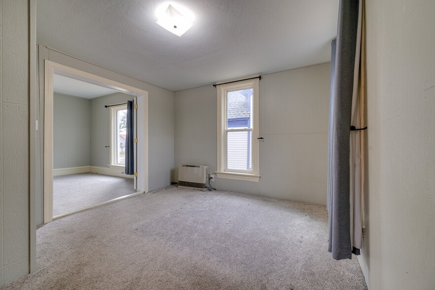 More Photos Of 512 S 2nd St W, Missoula Apartments For Sale