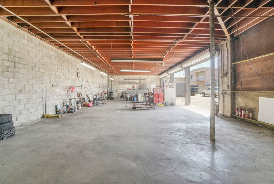 More Photos Of 2317-2323 Pasadena Ave, Los Angeles Auto Repair For Sale