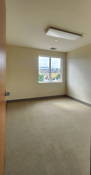 More Photos Of 2145 Keith St, San Francisco Office For Lease