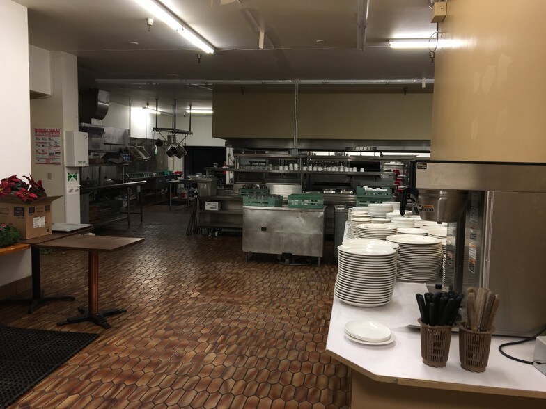 More Photos Of 1701 Hwy 93 S, Kalispell Hotel For Sale