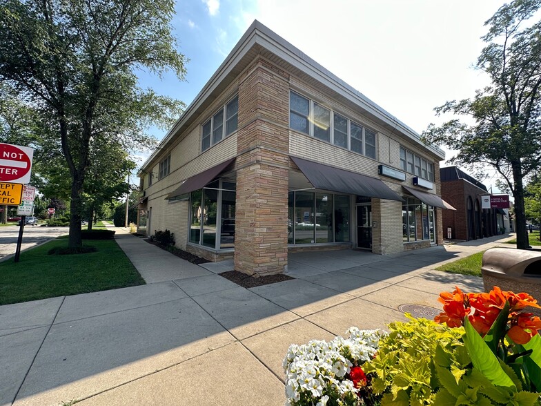 Primary Photo Of 7001-7003 W North Ave, Oak Park Office Residential For Sale