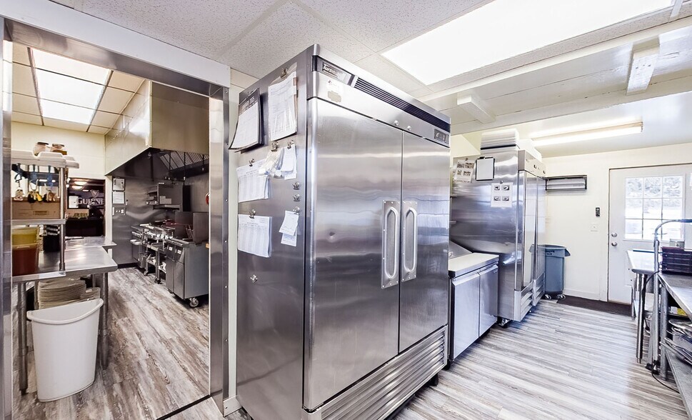 More Photos Of 184 Jamison City Rd, Benton Restaurant For Sale