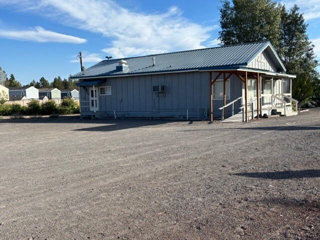 More Photos Of 51450-51456 The Dalles-California Hwy, La Pine General Retail For Sale