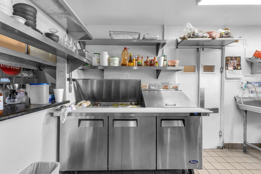 More Photos Of 57173 Sunnyslope Dr, Yucca Valley General Retail For Sale