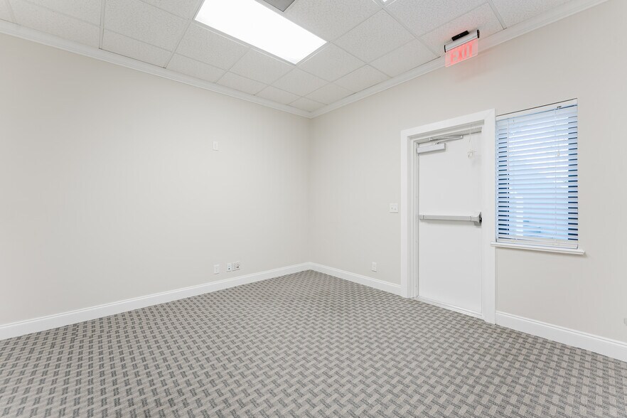 More Photos Of 299 W Camino Gardens Blvd, Boca Raton Office For Lease