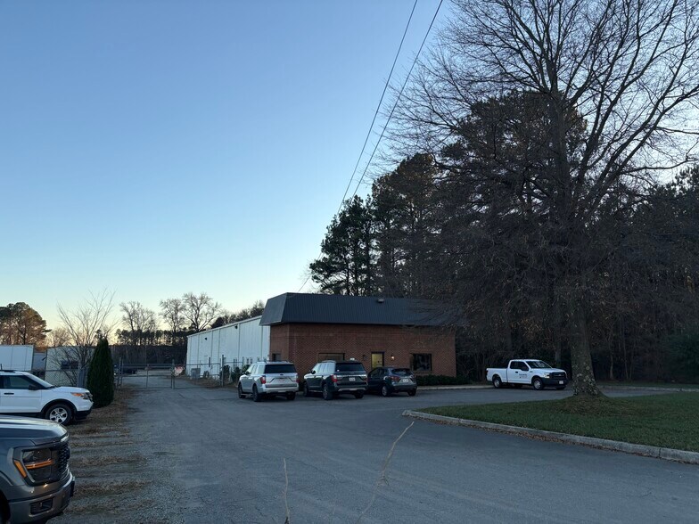 More Photos Of 1501 Willis Rd, Richmond Warehouse For Lease