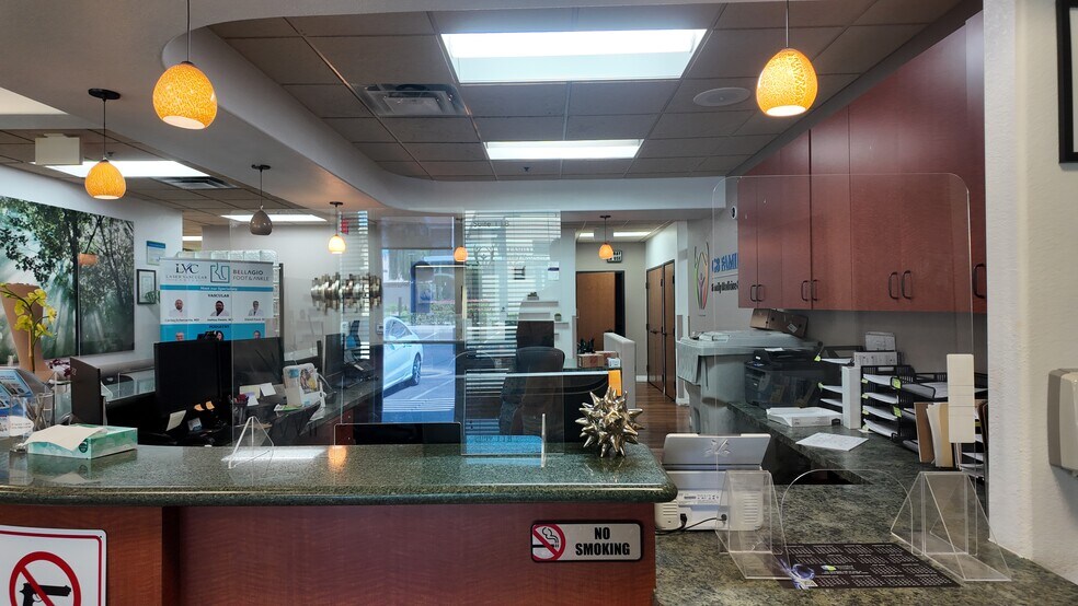 More Photos Of 9150 W Indian School Rd, Phoenix Medical For Sale