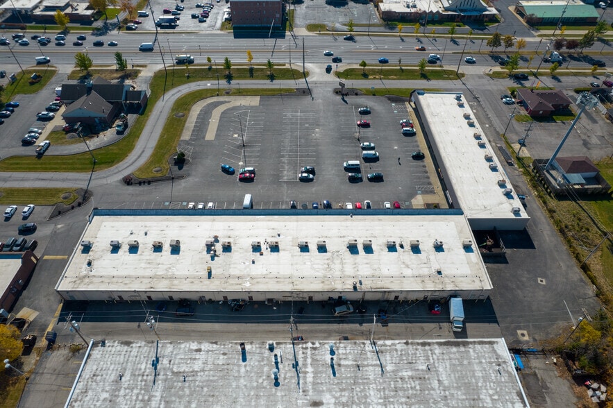 More Photos Of 1452-1518 Morse Rd, Columbus Freestanding For Lease