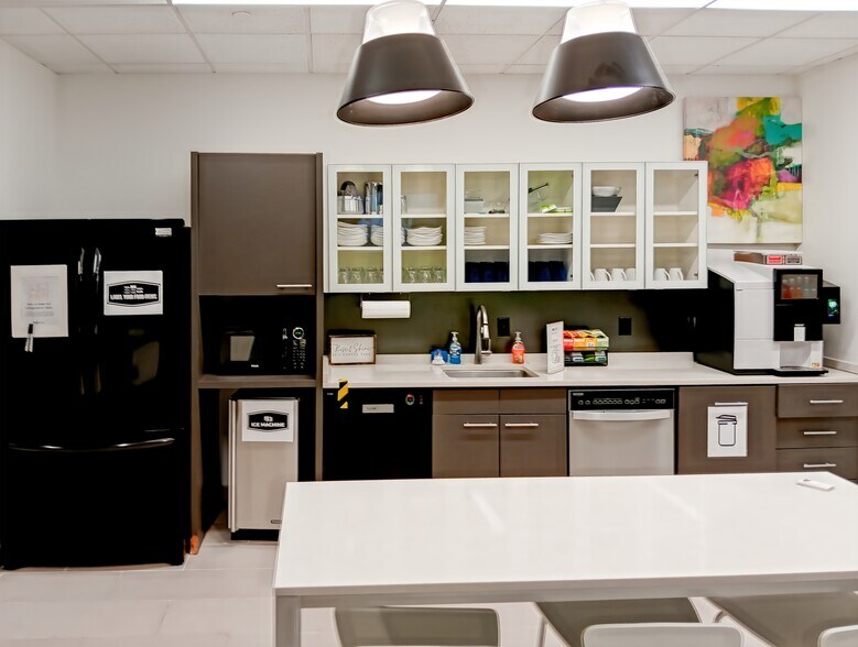 More Photos Of 110 E Broward Blvd, Fort Lauderdale Coworking Space