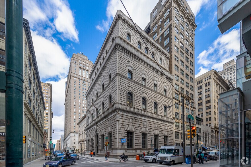 Primary Photo Of 1435-1441 Walnut St, Philadelphia Office For Lease