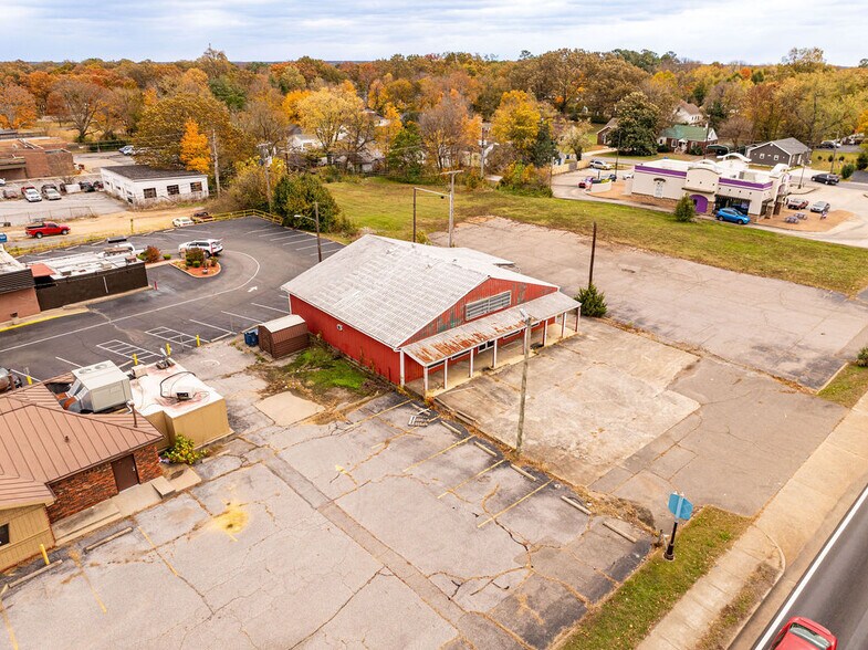 More Photos Of 408 N 12th St, Murray Freestanding For Sale