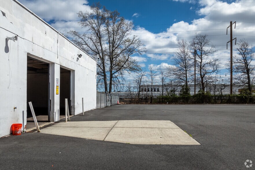 More Photos Of 1153 W Elizabeth Ave, Linden Warehouse For Lease
